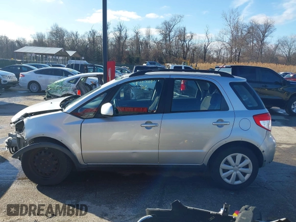 2010 Suzuki SX4 z VIN JS2YB5A3XA6300488, wystawiony jako IAAI lot #41121293 z przebiegiem 232 931 mil mil oraz . Historia ofert i sprzedaży dostępna na DreamBid. Obrazek 14.