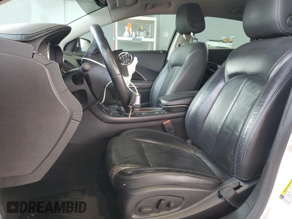2015 Buick LaCrosse Leather with VIN 1G4GB5G36FF143638, listed as a Copart auction lot 89053335 with 136,728 mi miles and Salvage Title. Bid and sale history available at carsss.com. Image 7.