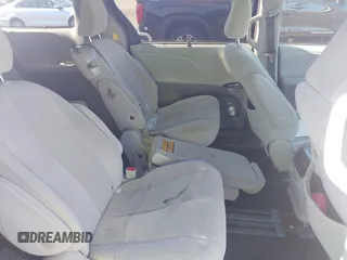 2012 Toyota Sienna LE AAS with VIN 5TDKK3DCXCS244605, listed as a IAAI auction lot 41516400 with 186,198 mi miles. Bid and sale history available at carsss.com. Image 8.