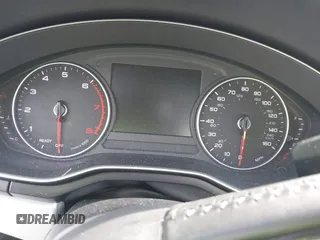2017 Audi A4 Premium z VIN WAUANAF40HN050253, wystawiony jako IAAI lot #41346064 z przebiegiem Nie podano mil oraz . Historia ofert i sprzedaży dostępna na DreamBid. Obrazek 7.
