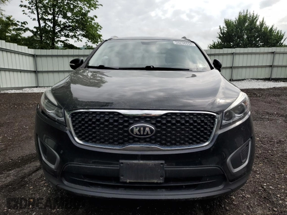 2017 Kia Sorento LX with VIN 5XYPGDA33HG237470, listed as a Copart auction lot 59236555 with 89,139 mi miles and Salvage title. Bid and sale history available at DreamBid. Image 5.
