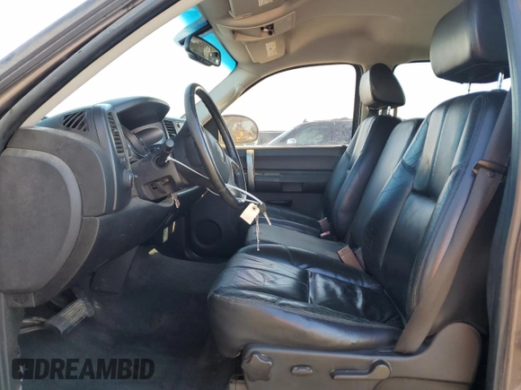 2008 Chevrolet Silverado 1500 1LT with VIN 2GCEC13J481174919, listed as a Copart auction lot 87270324 with 163,870 mi miles and Salvage Title. Bid and sale history available at DreamBid. Image 7.