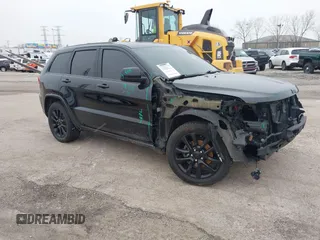 2020 Jeep Grand Cherokee Altitude with VIN 1C4RJFAG7LC179112, listed as a IAAI auction lot 41565047 with 152,548 mi miles. Bid and sale history available at carsss.com. Image 1.