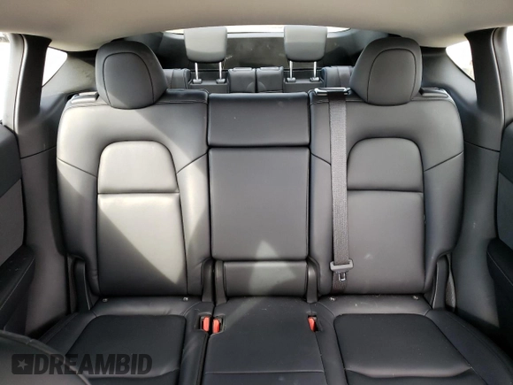 2021 Tesla Model Y Long Range with VIN 5YJYGAEE9MF137910, listed as a Copart auction lot 81921303 with 47,397 mi miles and Salvage Title. Bid and sale history available at DreamBid. Image 10.