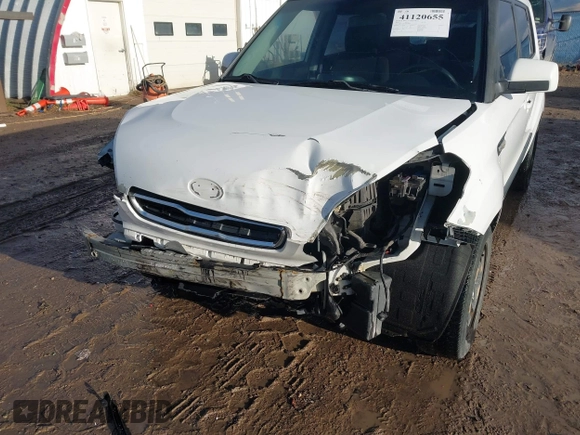 2012 Kia Soul with VIN KNDJT2A51C7375070, listed as a IAAI auction lot 41120655 with 138,867 mi miles. Bid and sale history available at carsss.com. Image 6.