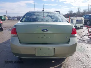 2008 Ford Focus SE with VIN 1FAHP33N08W140376, listed as a IAAI auction lot 41661418 with 174,630 mi miles. Bid and sale history available at carsss.com. Image 16.