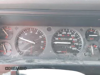 1996 Jeep Cherokee Sport z VIN 1J4FJ68S3TL226188, wystawiony jako IAAI lot #42460538 z przebiegiem 217 118 mil mil oraz . Historia ofert i sprzedaży dostępna na DreamBid. Obrazek 7.