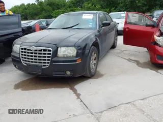 2006 Chrysler 300 Touring with VIN 2C3KA53G36H432859, listed as a IAAI auction lot 42141903 with 270,699 mi miles. Bid and sale history available at carsss.com. Image 2.