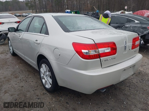 2007 Lincoln MKZ with VIN 3LNHM26T37R631061, listed as a IAAI auction lot 41592606 with 111,176 mi miles. Bid and sale history available at carsss.com. Image 3.
