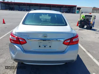 2016 Nissan Altima S z VIN 1N4AL3AP2GN316463, wystawiony jako IAAI lot #42339307 z przebiegiem 101 857 mil mil oraz . Historia ofert i sprzedaży dostępna na DreamBid. Obrazek 16.