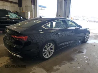 2021 Audi A5 Sportback Premium Plus z VIN WAUCBCF51MA019651, wystawiony jako Copart lot #52883895 z przebiegiem 44 551 mil mil oraz Szkoda całkowita • Salvage title. Historia ofert i sprzedaży dostępna na DreamBid. Obrazek 3.