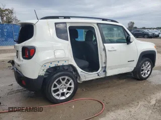 2020 Jeep Renegade Latitude with VIN ZACNJBBB7LPL44224, listed as a Copart auction lot 78076953 with 32,153 mi miles and Salvage title. Bid and sale history available at DreamBid. Image 3.