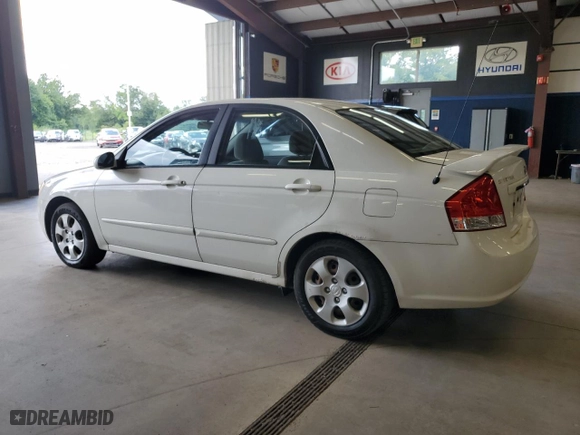 2008 Kia Spectra EX with VIN KNAFE121185494050, listed as a Copart auction lot 68599644 with 165,610 mi miles and Clean Title. Bid and sale history available at carsss.com. Image 2.