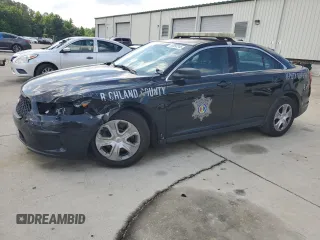 2018 Ford Police Interceptor z VIN 1FAHP2MK6JG123886, wystawiony jako Copart lot #55850245 z przebiegiem 153 539 mil mil oraz Szkoda całkowita • Salvage title. Historia ofert i sprzedaży dostępna na DreamBid. Obrazek 1.