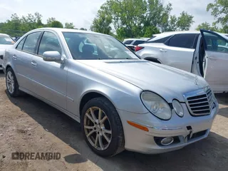 2008 Mercedes-Benz E 350 Luxury with VIN WDBUF87X98B341221, listed as a IAAI auction lot 42369333 with 149,910 mi miles and . Bid and sale history available at DreamBid. Image 1.