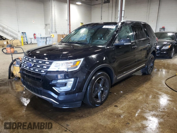 2017 Ford Explorer XLT z VIN 1FM5K8DH4HGA14335, wystawiony jako Copart lot #62102425 z przebiegiem 135 191 mil mil oraz Szkoda całkowita • Salvage title. Historia ofert i sprzedaży dostępna na DreamBid. Obrazek 1.