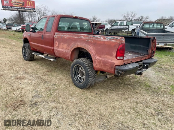 2000 Ford F-250 XL with VIN 1FTNX21S6YEC84441, listed as a Copart auction lot 66261545 with 163,757 mi miles and Clean title. Bid and sale history available at DreamBid. Image 3.