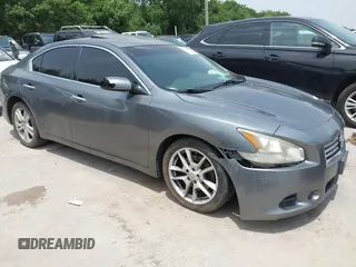 2014 Nissan Maxima S z VIN 1N4AA5AP0EC454707, wystawiony jako IAAI lot #42277614 z przebiegiem 192 432 mil mil oraz . Historia ofert i sprzedaży dostępna na DreamBid. Obrazek 1.