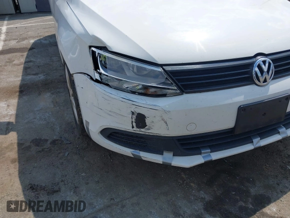 2012 Volkswagen Jetta SE with VIN 3VWDP7AJ1CM326224, listed as a IAAI auction lot 42461552 with 115,096 mi miles and . Bid and sale history available at DreamBid. Image 6.