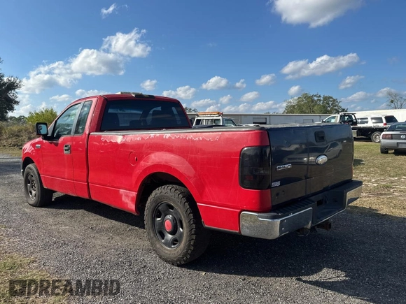 2007 Ford F-150 XL with VIN 1FTRF12W47KB40354, listed as a Copart auction lot 87468204 with 347,761 mi miles and Clean title. Bid and sale history available at DreamBid. Image 3.
