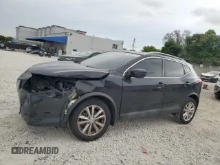 2017 Nissan Rogue S with VIN JN1BJ1CP6HW025615, listed as a Copart auction lot 63082595 with 68,764 mi miles and Salvage title. Bid and sale history available at DreamBid. Image 1.