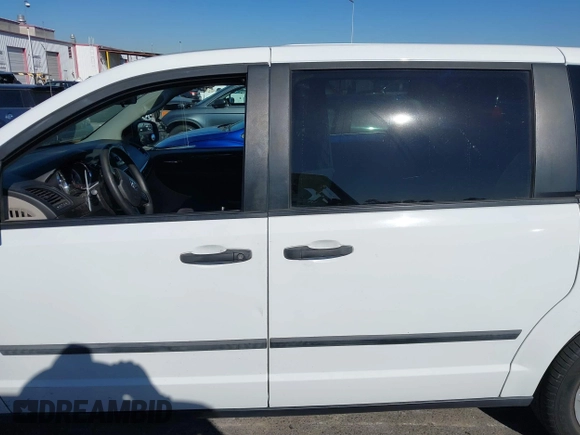 2014 Ram Cargo Van Tradesman with VIN 2C4JRGAG7ER182016, listed as a IAAI auction lot 40917239 with 183,562 mi miles. Bid and sale history available at carsss.com. Image 14.