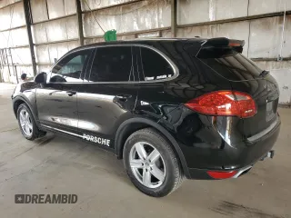 2013 Porsche Cayenne z VIN WP1AA2A22DLA04616, wystawiony jako Copart lot #56727615 z przebiegiem 43 782 mil mil oraz Szkody całkowita. Historia ofert i sprzedaży dostępna na DreamBid. Obrazek 2.