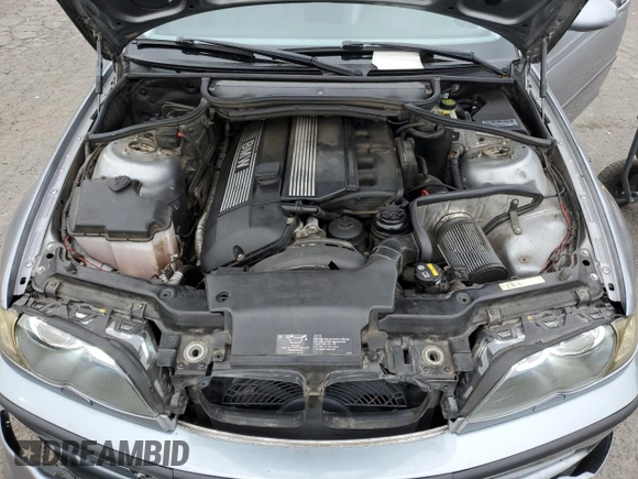 2005 BMW 3 Series 330xi with VIN WBAEW53455PN37488, listed as a Copart auction lot 75438234 with 198,217 mi miles and Salvage Title. Bid and sale history available at DreamBid. Image 11.