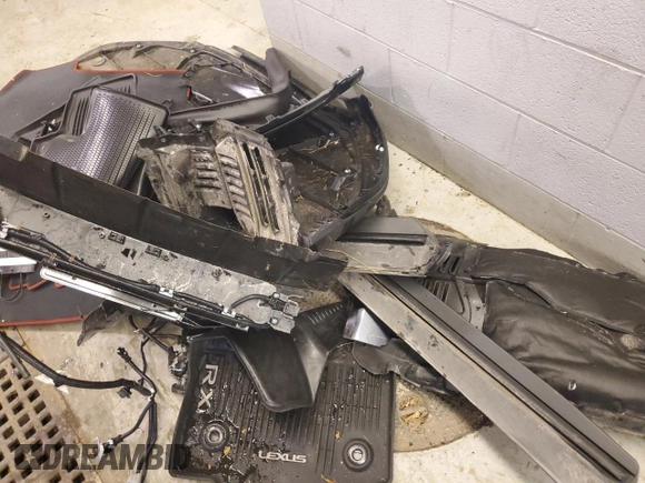 2024 Lexus RX 500h F Sport Performance z VIN 2T2BCMEA6RC012600, wystawiony jako Copart lot #88154515 z przebiegiem 1 907 mil mil oraz Szkoda całkowita • Salvage title. Historia ofert i sprzedaży dostępna na DreamBid. Obrazek 13.