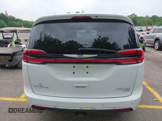 2021 Chrysler Pacifica Limited with VIN 2C4RC3GG8MR508358, listed as a IAAI auction lot 42470026 with 94,040 mi miles and . Bid and sale history available at DreamBid. Image 16.