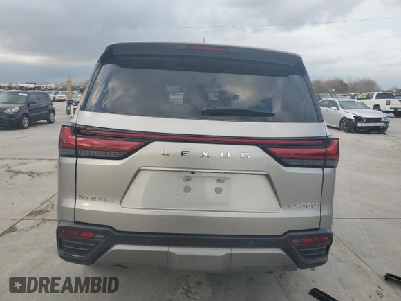2023 Lexus LX 600 Luxury z VIN JTJGB7CX2P4014931, wystawiony jako Copart lot #84830704 z przebiegiem 47 282 mil mil oraz Szkoda całkowita • Salvage title. Historia ofert i sprzedaży dostępna na DreamBid. Obrazek 6.