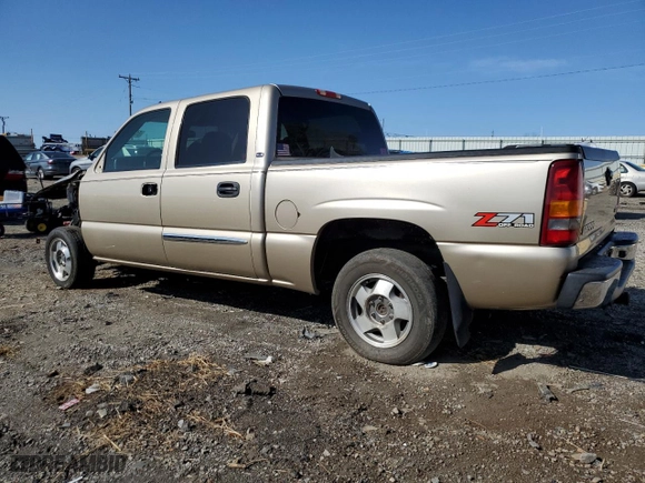 2006 GMC Sierra 1500 SLT with VIN 2GTEK13T161190951, listed as a Copart auction lot 51328155 with 230,132 mi miles and Salvage Title. Bid and sale history available at carsss.com. Image 2.