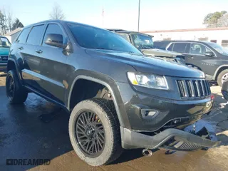 2014 Jeep Grand Cherokee Laredo with VIN 1C4RJFAG5EC264386, listed as a IAAI auction lot 41649725 with NaN miles. Bid and sale history available at carsss.com. Image 1.