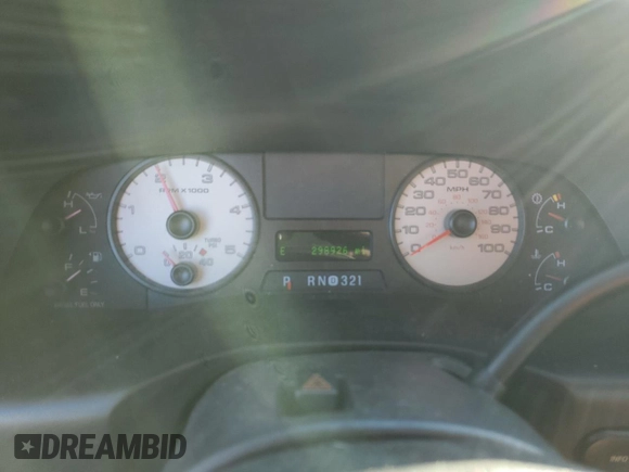2007 Ford F-350 XL with VIN 1FTWW31P07EA05380, listed as a Copart auction lot 42838425 with 298,926 mi miles and Clean title. Bid and sale history available at DreamBid. Image 9.