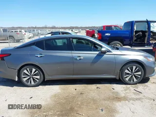 2019 Nissan Altima SL with VIN 1N4BL4EV6KC136118, listed as a IAAI auction lot 41837901 with 101,168 mi miles and . Bid and sale history available at DreamBid. Image 13.