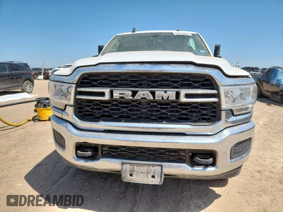 2020 Ram 2500 Tradesman with VIN 3C6UR5CLXLG257989, listed as a Copart auction lot 61019805 with 113,155 mi miles and Salvage title. Bid and sale history available at DreamBid. Image 5.