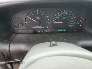 1999 Plymouth Voyager Grand SE z VIN 1P4GP44G2XB508599, wystawiony jako Copart lot #43577935 z przebiegiem 136 273 mil mil oraz Szkody całkowita. Historia ofert i sprzedaży dostępna na DreamBid. Obrazek 9.