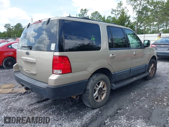 2004 Ford Expedition Special Service with VIN 1FMRU15W24LA46475, listed as a IAAI auction lot 42276093 with 218,197 mi miles and . Bid and sale history available at DreamBid. Image 4.