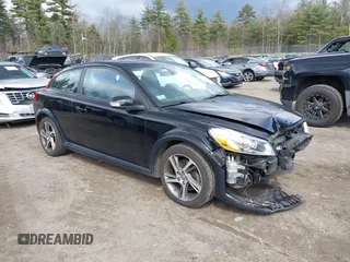2013 Volvo C30 T5 with VIN YV1672MK4D2308774, listed as a IAAI auction lot 42005076 with 91,921 mi miles and . Bid and sale history available at DreamBid. Image 1.