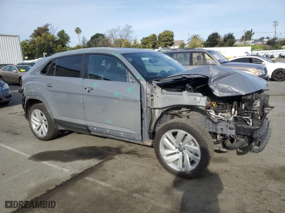 2021 Volkswagen Atlas Cross Sport 2.0T SE w/Technology with VIN 1V2WC2CA4MC212887, listed as a Copart auction lot 48403375 with 62,075 mi miles and Salvage Title. Bid and sale history available at carsss.com. Image 4.