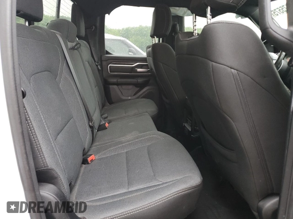2021 Ram 1500 Big Horn z VIN 1C6SRFBT6MN573722, wystawiony jako Copart lot #56175575 z przebiegiem 141 115 mil mil oraz Szkoda całkowita • Salvage title. Historia ofert i sprzedaży dostępna na DreamBid. Obrazek 10.