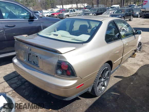1994 Honda Accord EX with VIN 1HGCD715XRA013027, listed as a IAAI auction lot 41783969 with 255,233 mi miles and . Bid and sale history available at carsss.com. Image 4.