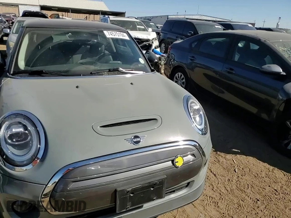 2021 MINI Hardtop Cooper SE with VIN WMWXP3C02M2N46832, listed as a Copart auction lot 74575194 with 28,968 mi miles and Salvage Title. Bid and sale history available at DreamBid. Image 11.