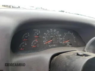 2001 Ford F-250 XL with VIN 1FTNF20L61EB61984, listed as a Copart auction lot 41397135 with 156,815 mi miles and Salvage title. Bid and sale history available at DreamBid. Image 9.