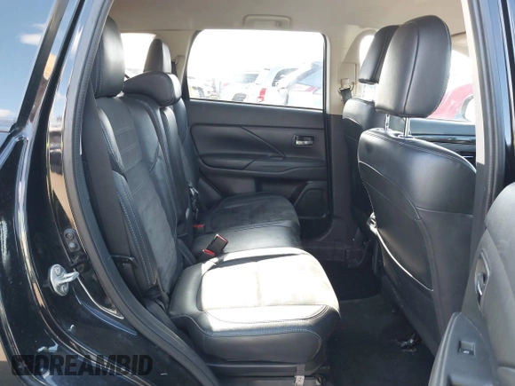 2020 Mitsubishi Outlander SE with VIN JA4AD3A32LZ023826, listed as a IAAI auction lot 42073015 with Not provided miles and . Bid and sale history available at DreamBid. Image 8.