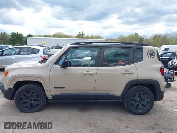 2017 Jeep Renegade Trailhawk z VIN ZACCJBCB8HPE88509, wystawiony jako IAAI lot #42210098 z przebiegiem 114 832 mil mil oraz . Historia ofert i sprzedaży dostępna na DreamBid. Obrazek 15.