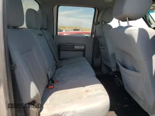 2013 Ford F-250 XL z VIN 1FT7W2B63DEB60005, wystawiony jako Copart lot #62790305 z przebiegiem 346 801 mil mil oraz Czysty tytuł • Clean title. Historia ofert i sprzedaży dostępna na DreamBid. Obrazek 10.