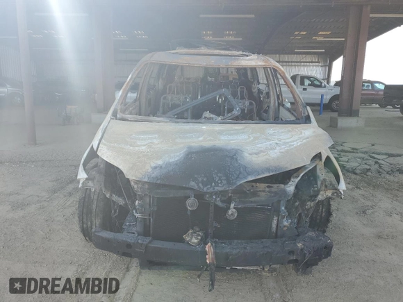 2018 Toyota Sienna XLE Auto Access Seat with VIN 5TDYZ3DCXJS955790, listed as a Copart auction lot 47668355 with 0 mi miles and Non Repairable. Bid and sale history available at carsss.com. Image 5.