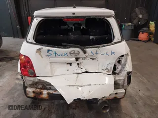 2005 Scion xA z VIN JTKKT624650079130, wystawiony jako IAAI lot #42084860 z przebiegiem 181 378 mil mil oraz . Historia ofert i sprzedaży dostępna na DreamBid. Obrazek 17.