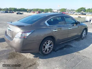 2013 Nissan Maxima 3.5 SV w/Premium Pkg with VIN 1N4AA5AP0DC814203, listed as a IAAI auction lot 41756476 with 179,164 mi miles. Bid and sale history available at carsss.com. Image 4.